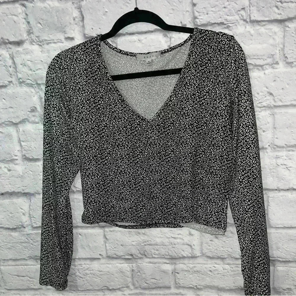 GAZE Crop Top Size M